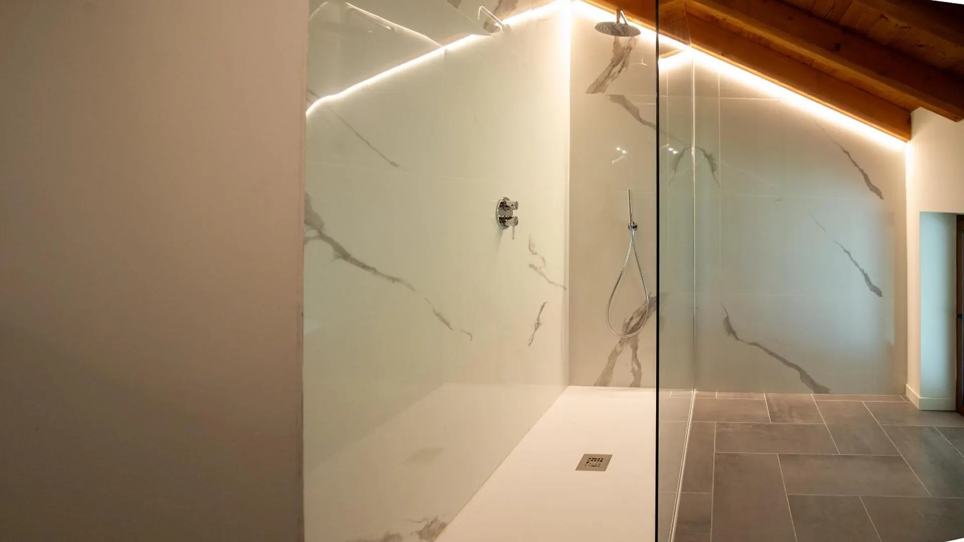 Le Cornici Home Suites - Apartments - Lake Idro Ponte Caffaro