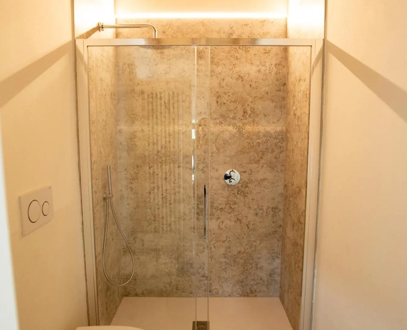 Le Cornici Home Suites - Apartments - Lake Idro Ponte Caffaro 0*,  Italy