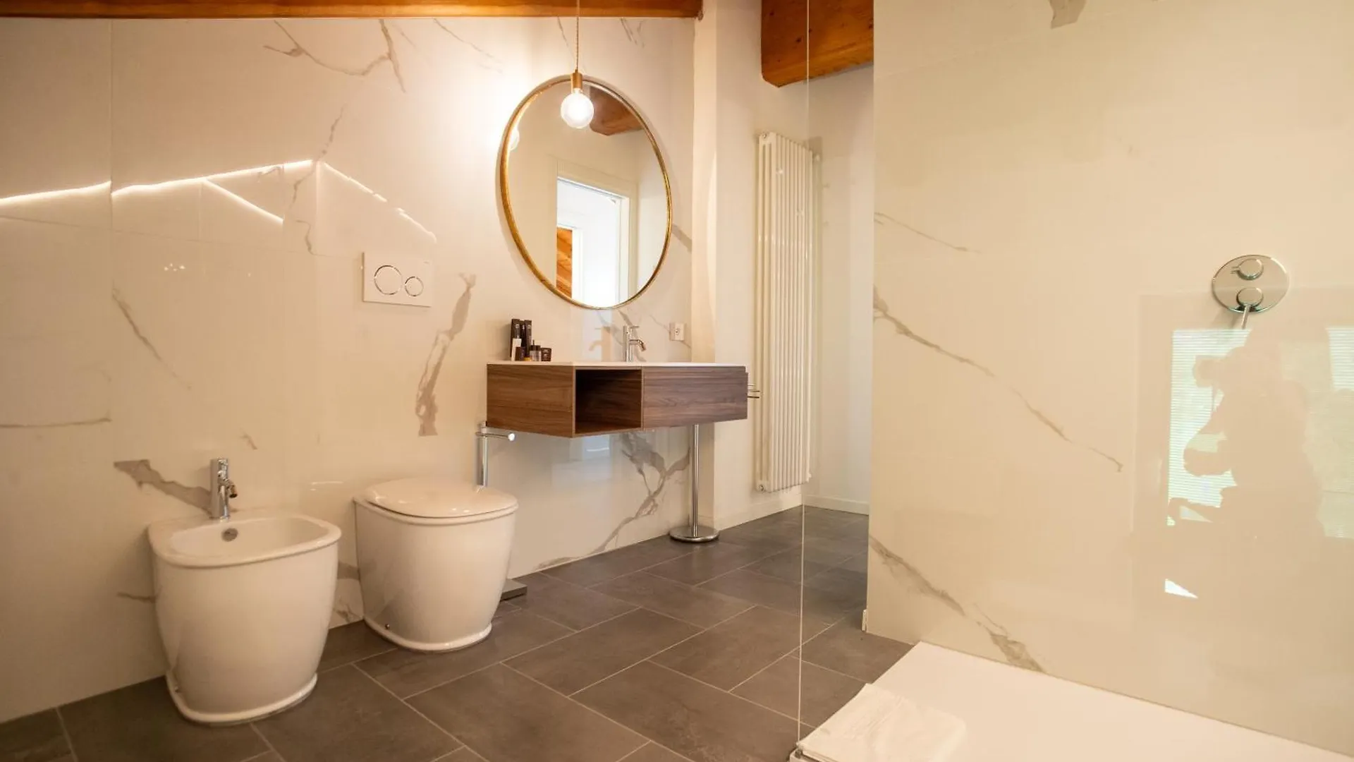 Le Cornici Home Suites - Apartments - Lake Idro Ponte Caffaro 0*,  Italy