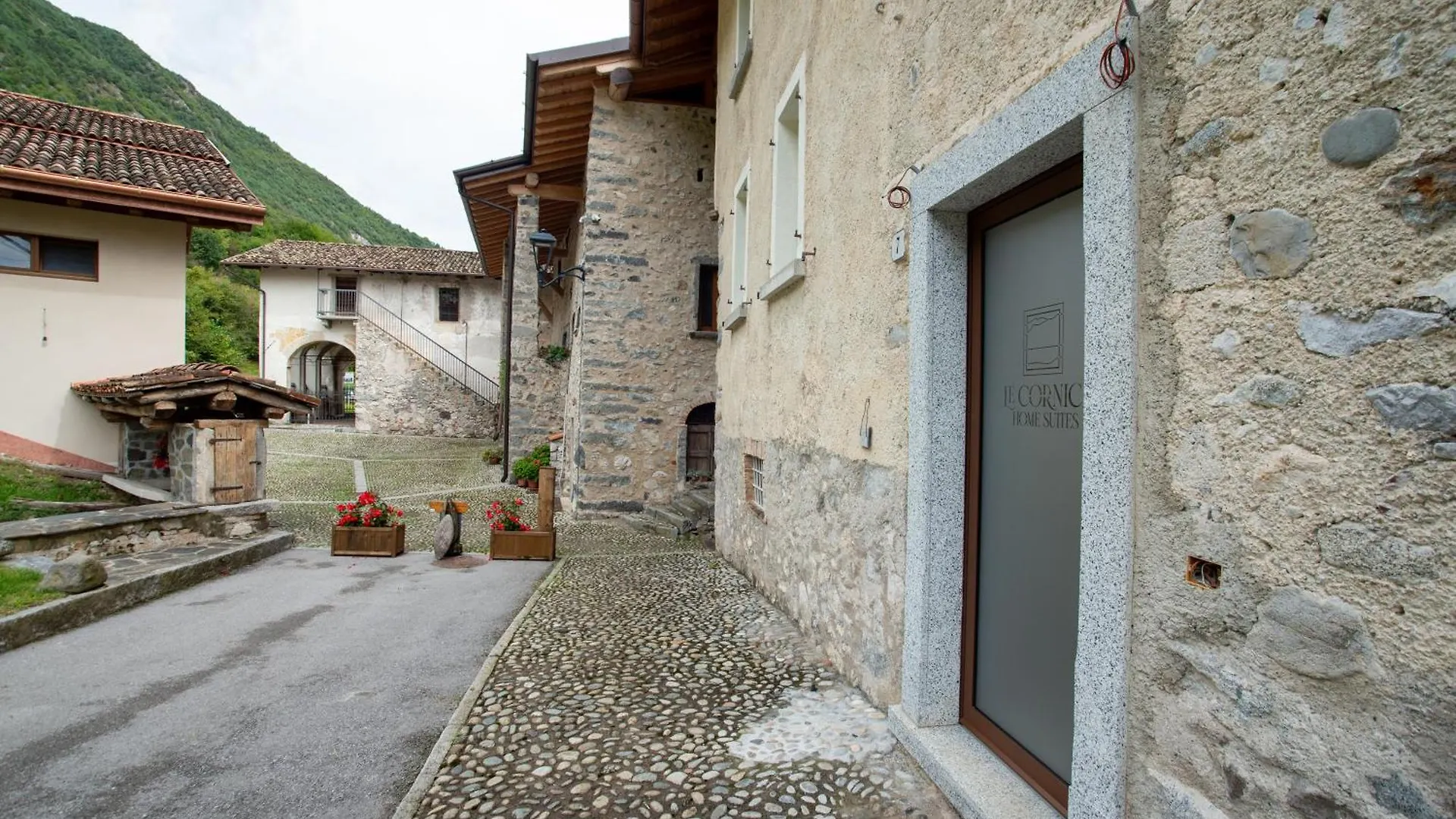 Le Cornici Home Suites - Apartments - Lake Idro Ponte Caffaro 0*,